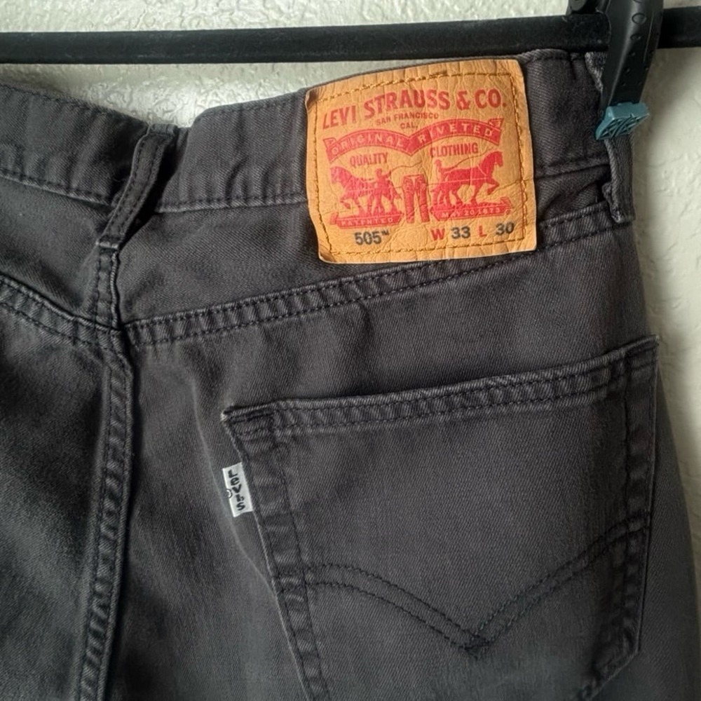Men's Levi's 505 Regular Fit Stretch Jeans (Size W33/L30) Color: Charcoal - Picture 4 of 8